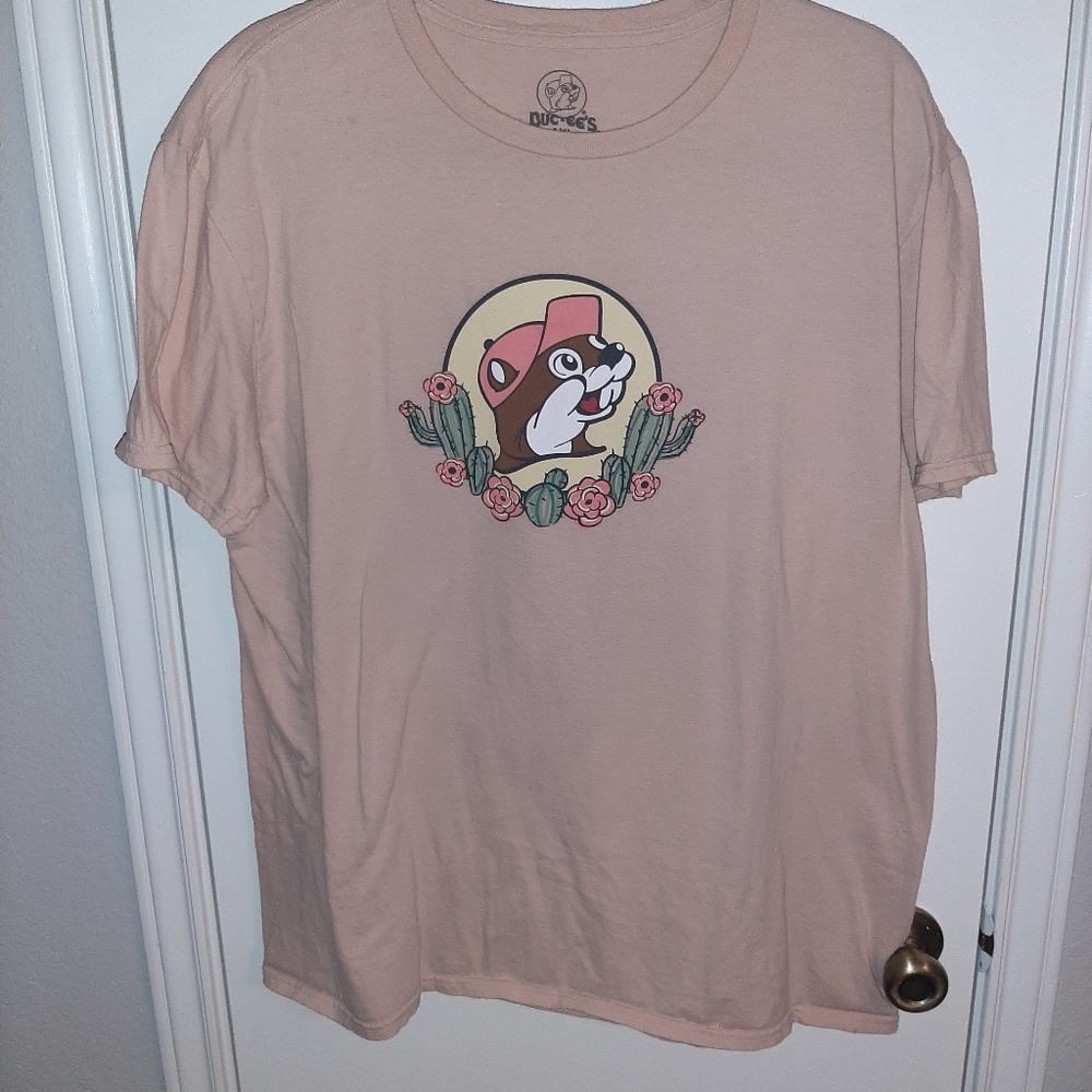 Buc-cee's t-shirt